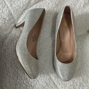 Women’s Size 7.5 Sparkly Silver Heels